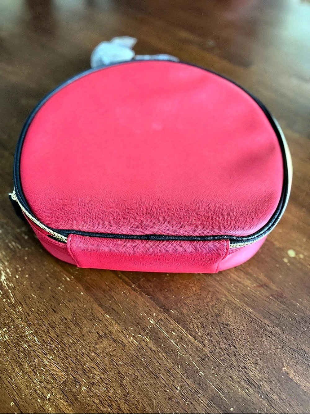 Red Cosmetic Makeup Train Case Travel Bag Black Trim Gold Zip Pom Handle
